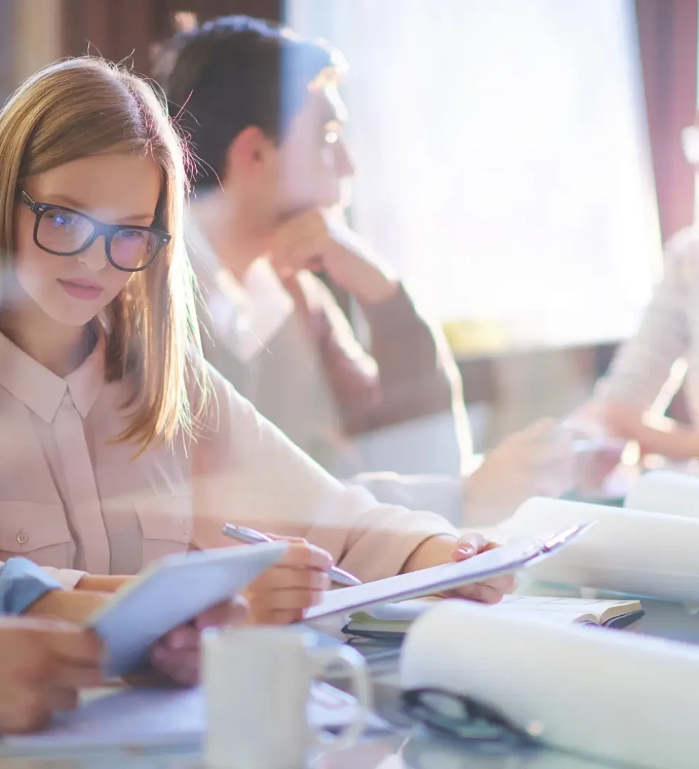 jovenes talentosos ceo consultora